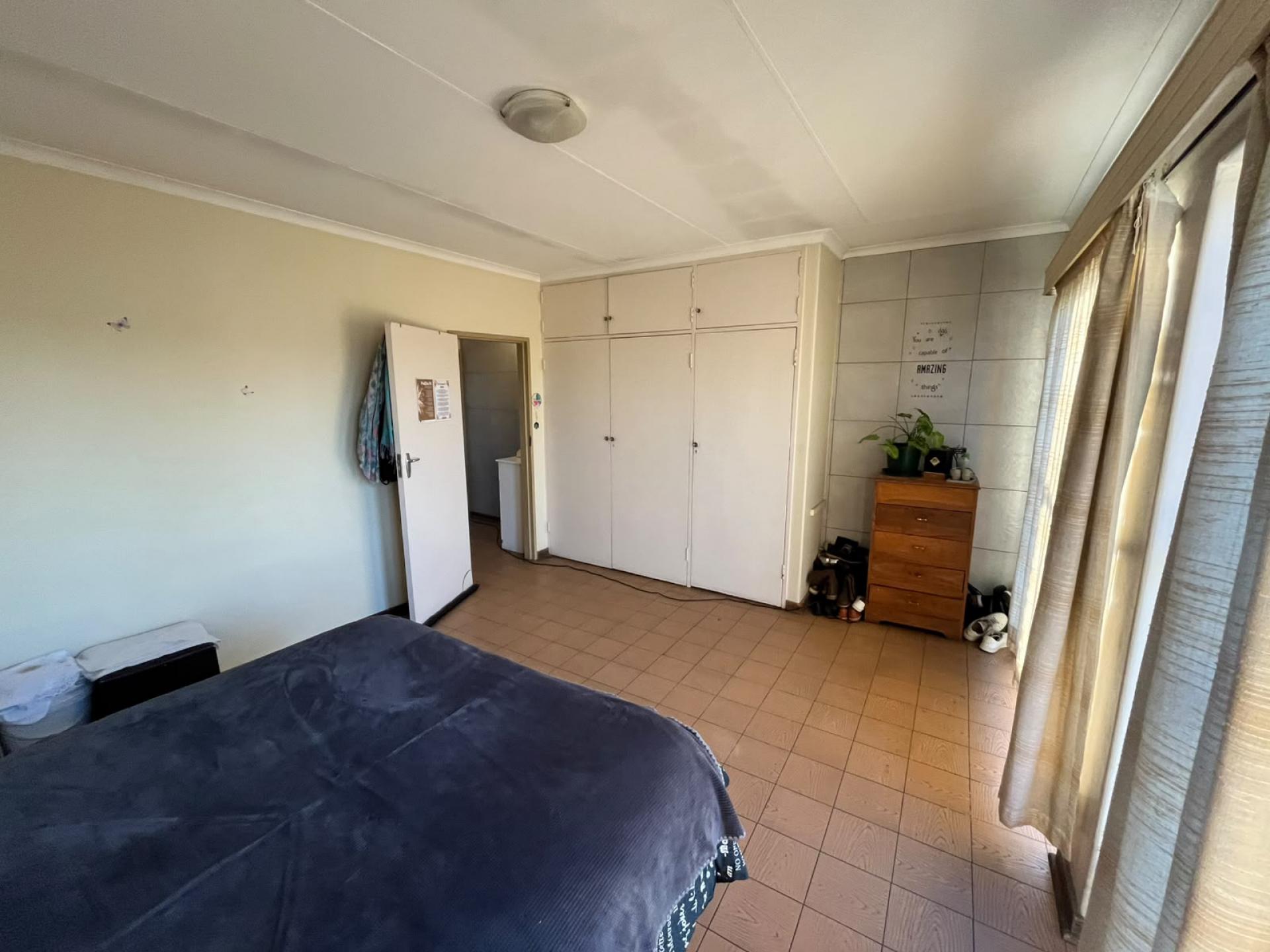  of property in Villieria