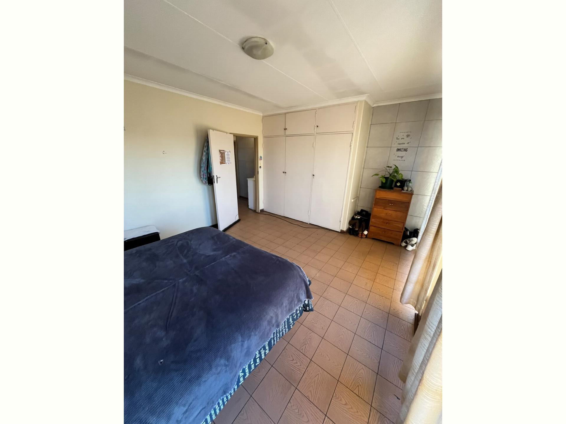  of property in Villieria
