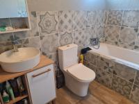  of property in Glenvista