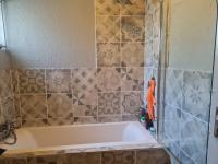  of property in Glenvista