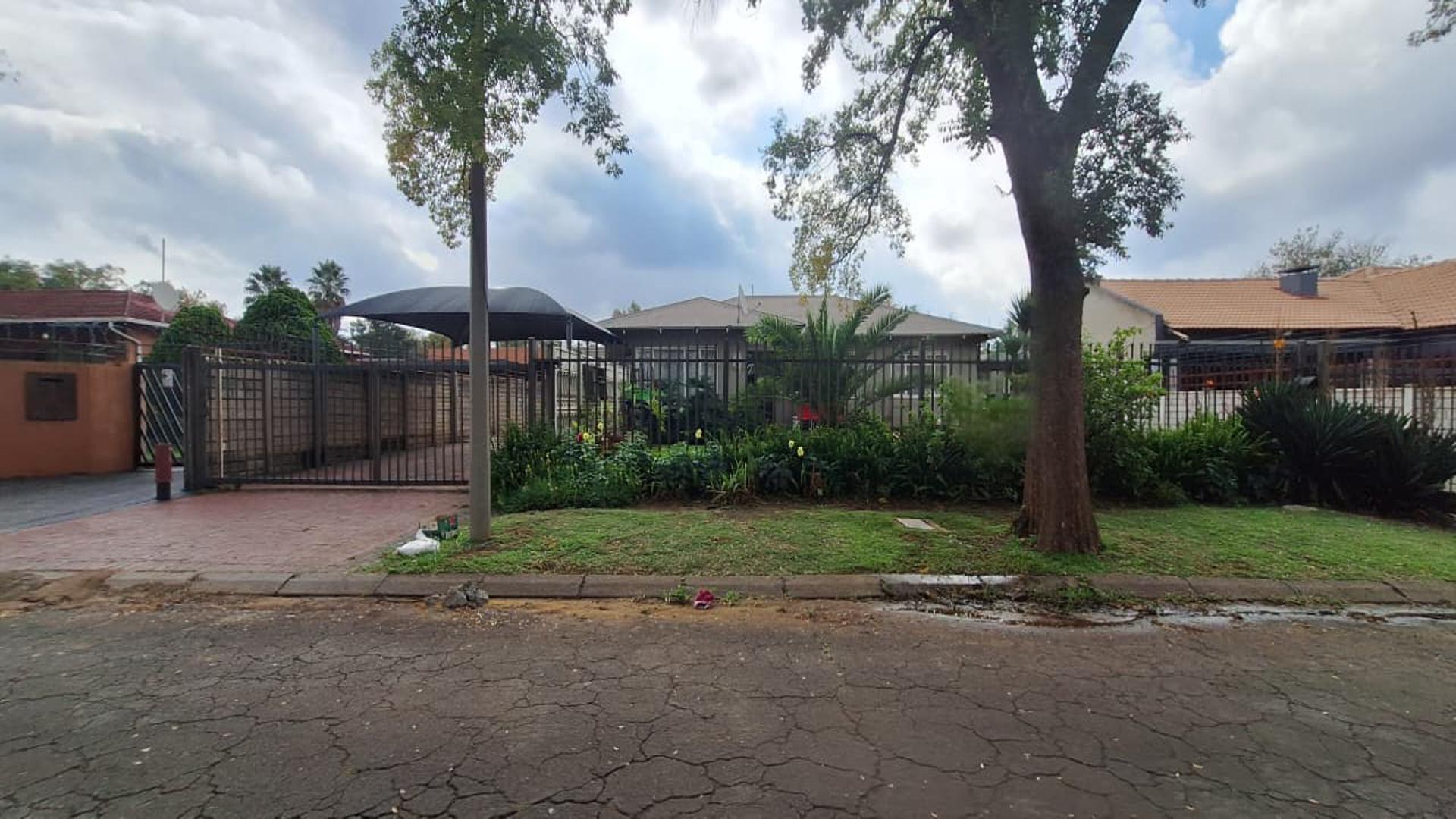 Front View of property in Vanderbijlpark