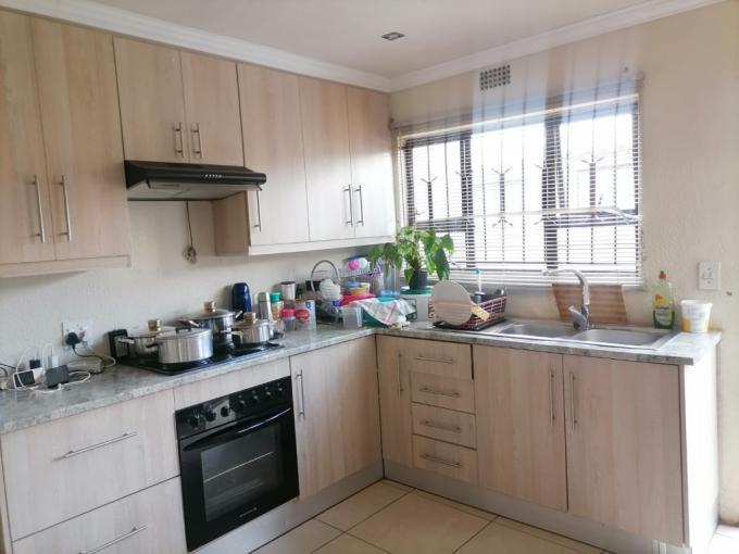 2 Bedroom House for Sale For Sale in Vosloorus - MR709094