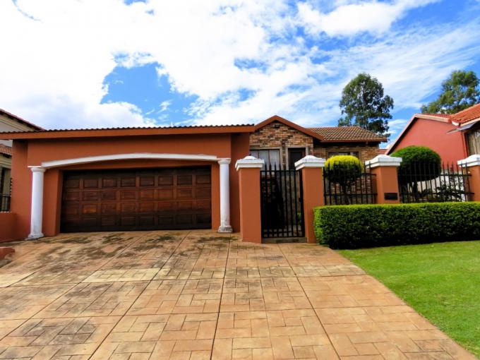 2 Bedroom House for Sale For Sale in Eersterust - MR709101