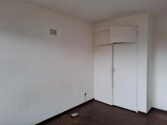 10 Bedroom Commercial for Sale For Sale in Primrose - MR709130