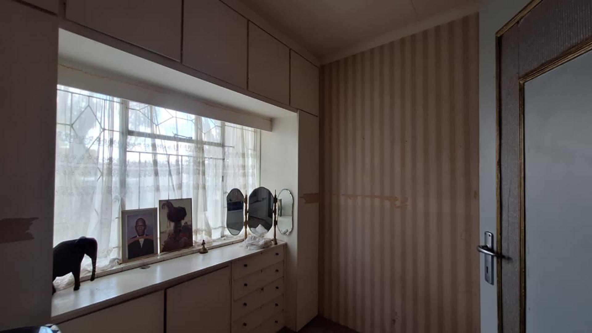 Bed Room 3 - 11 square meters of property in Mindalore