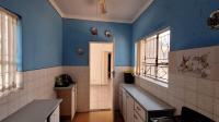 Kitchen - 13 square meters of property in Mindalore