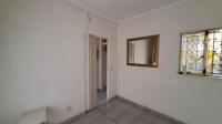 Lounges - 34 square meters of property in Mindalore