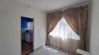 Lounges - 34 square meters of property in Mindalore