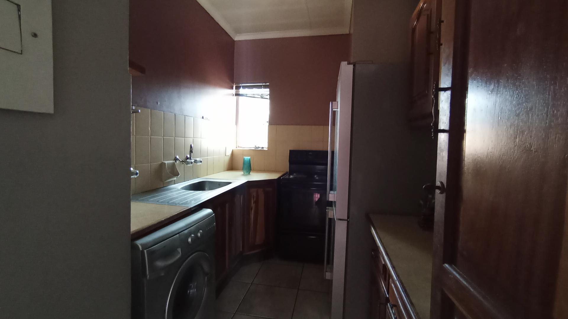 Kitchen - 7 square meters of property in Centurion Central