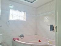 Bathroom 2 of property in Diepkloof