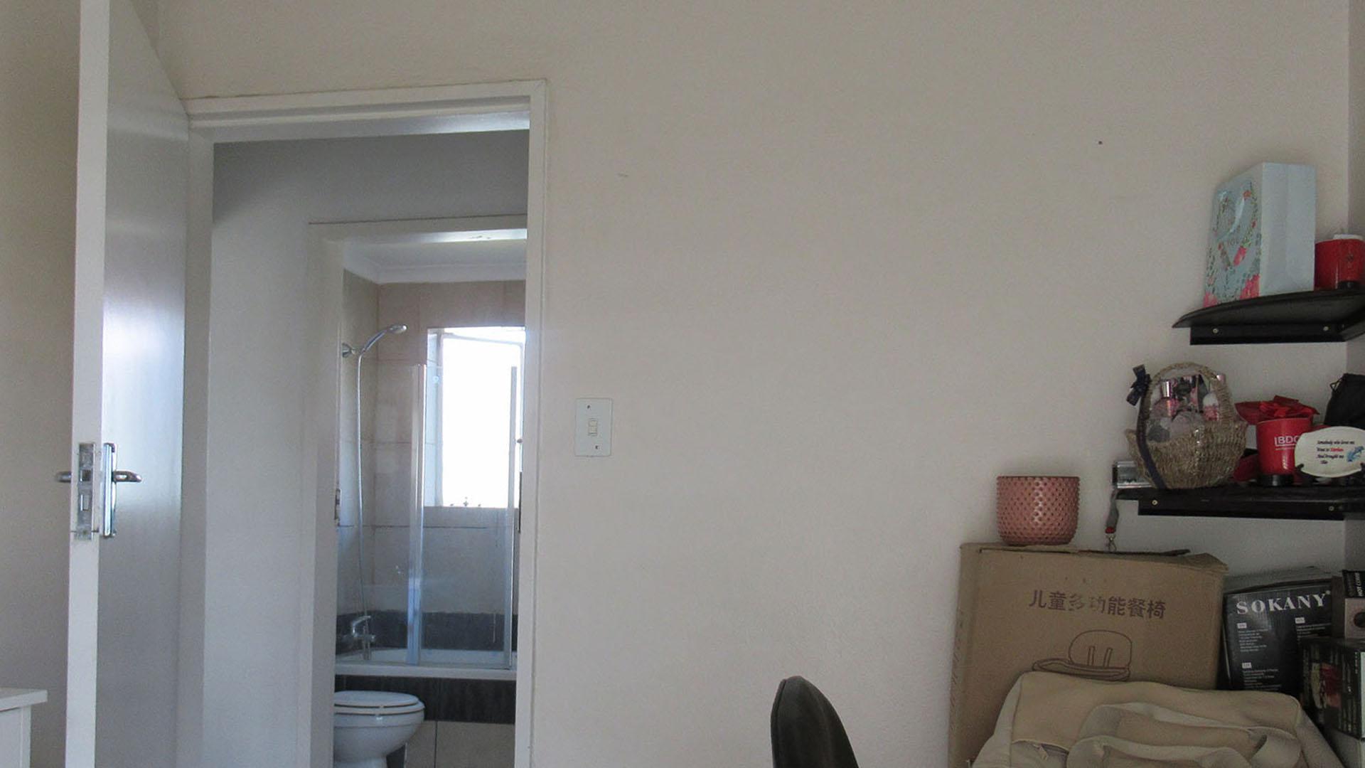 Bed Room 2 - 6 square meters of property in Northgate (JHB)