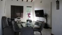 Lounges - 15 square meters of property in Northgate (JHB)