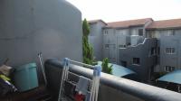 Balcony - 5 square meters of property in Northgate (JHB)