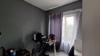 Bed Room 1 - 15 square meters of property in Lone Hill