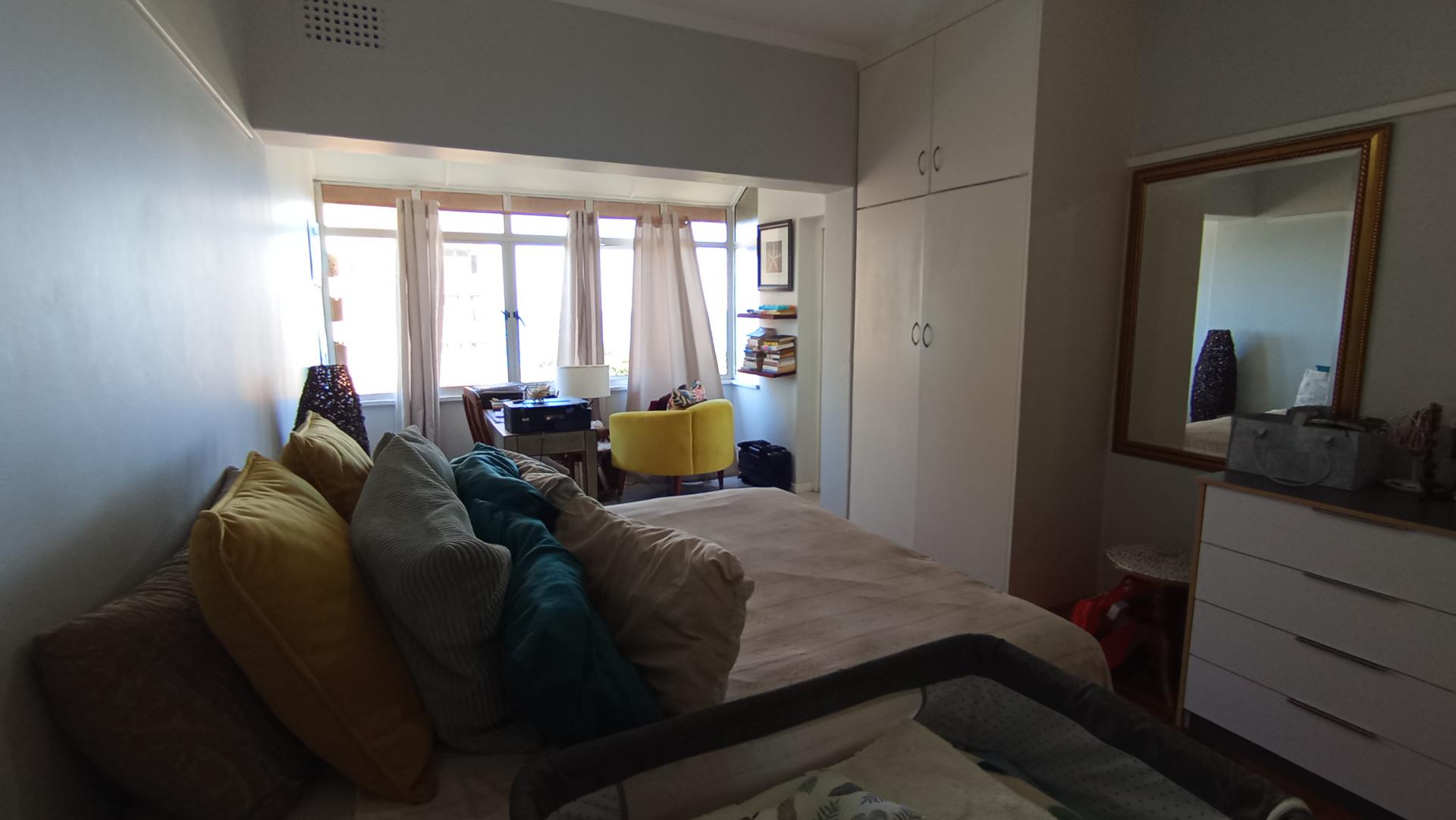 Main Bedroom of property in Scottburgh