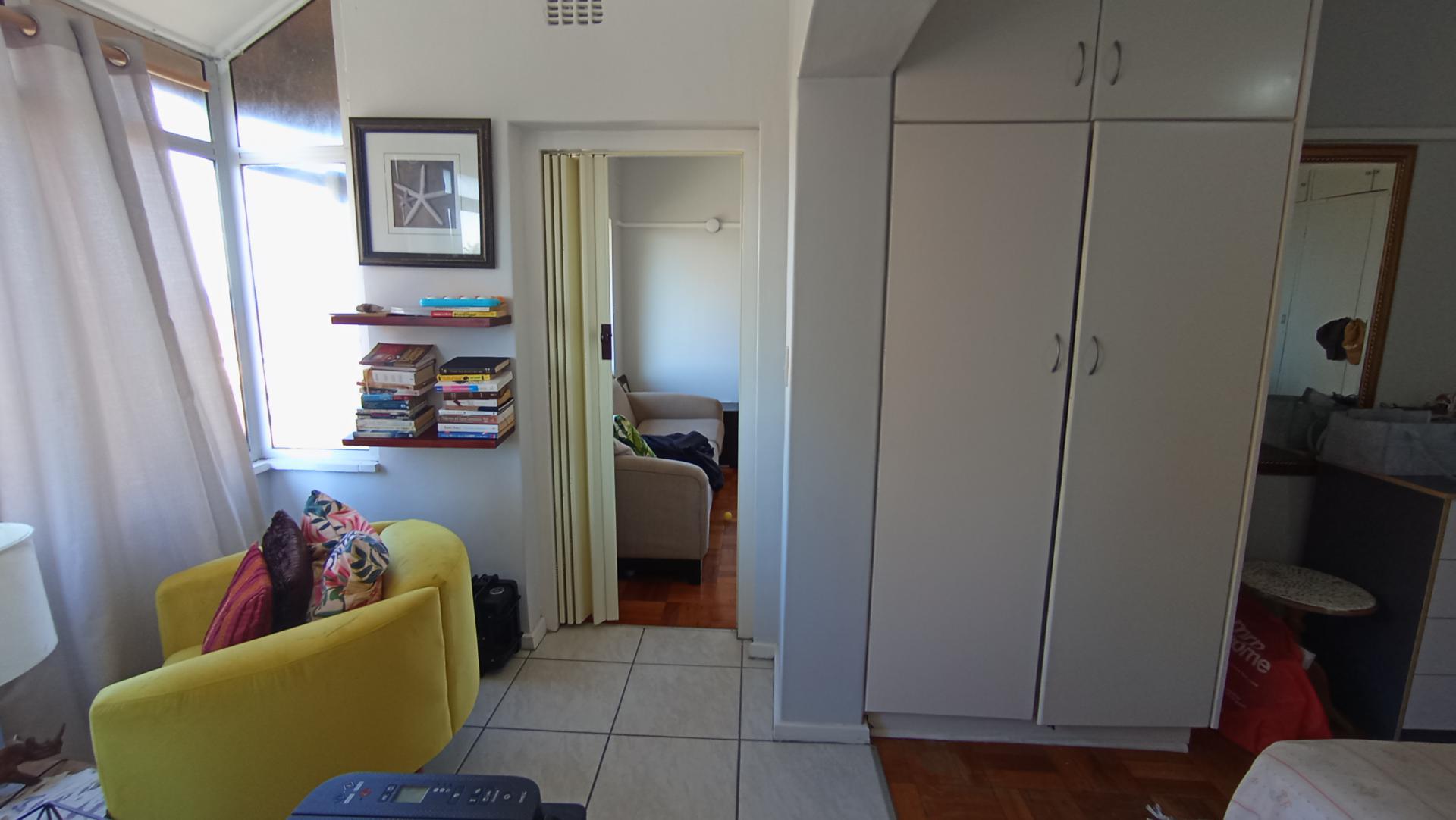 Main Bedroom of property in Scottburgh