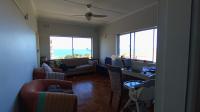Lounges - 25 square meters of property in Scottburgh