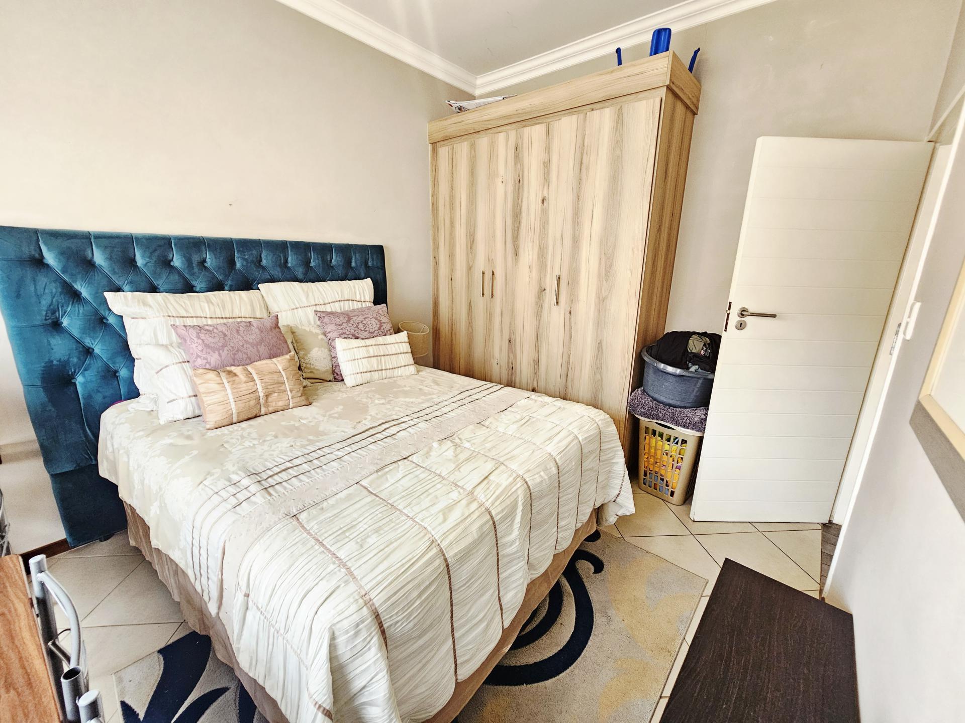  of property in Monavoni