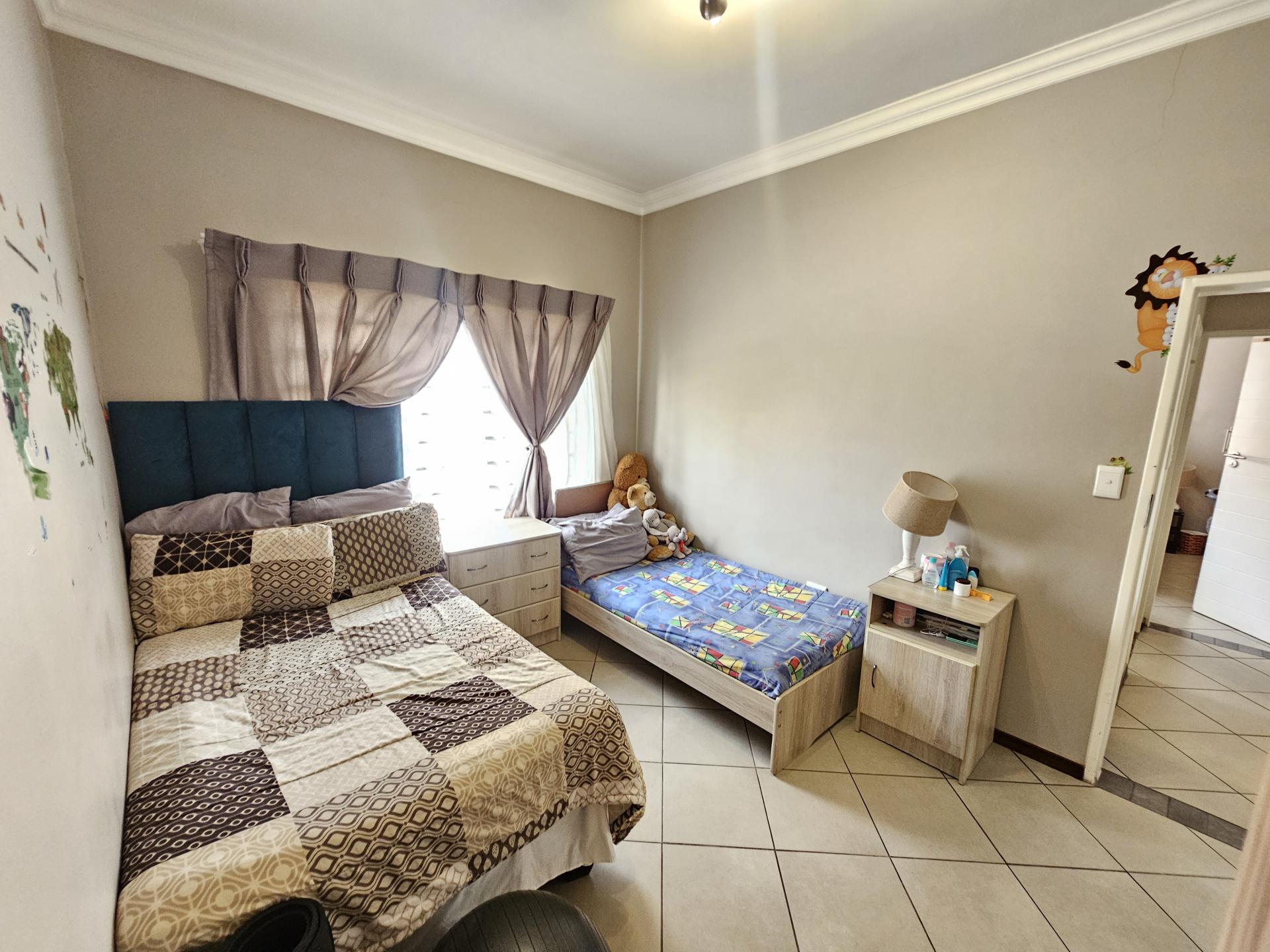  of property in Monavoni