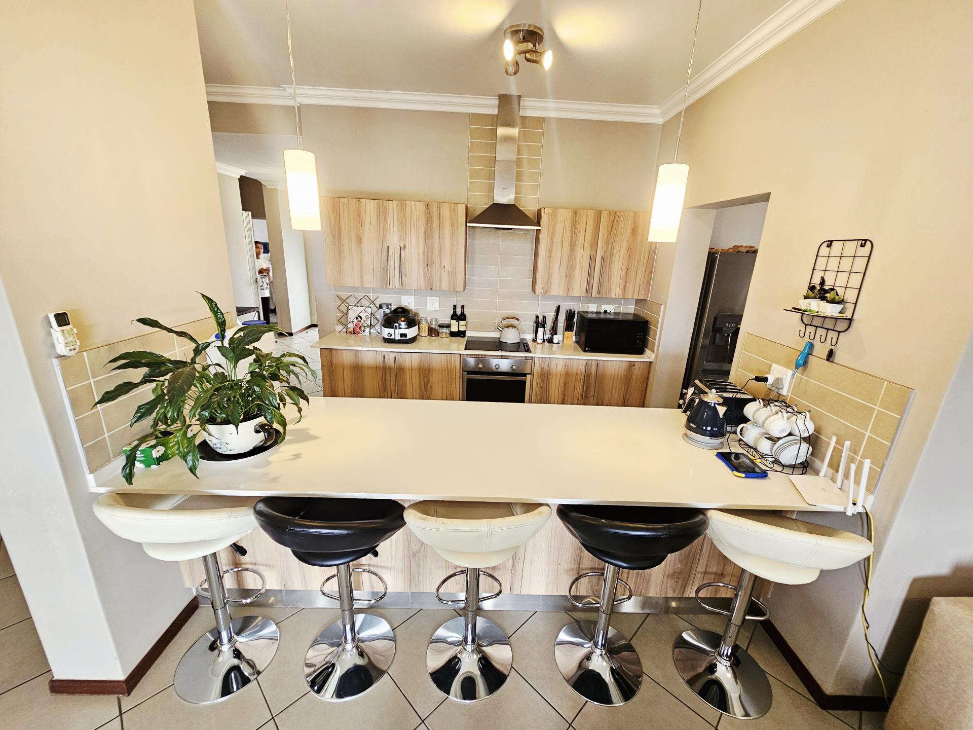  of property in Monavoni