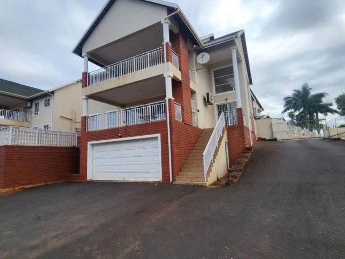 4 Bedroom Duplex for Sale For Sale in Mount Edgecombe  - MR709189