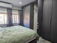  of property in Geelhoutpark