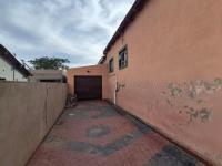  of property in Oudtshoorn