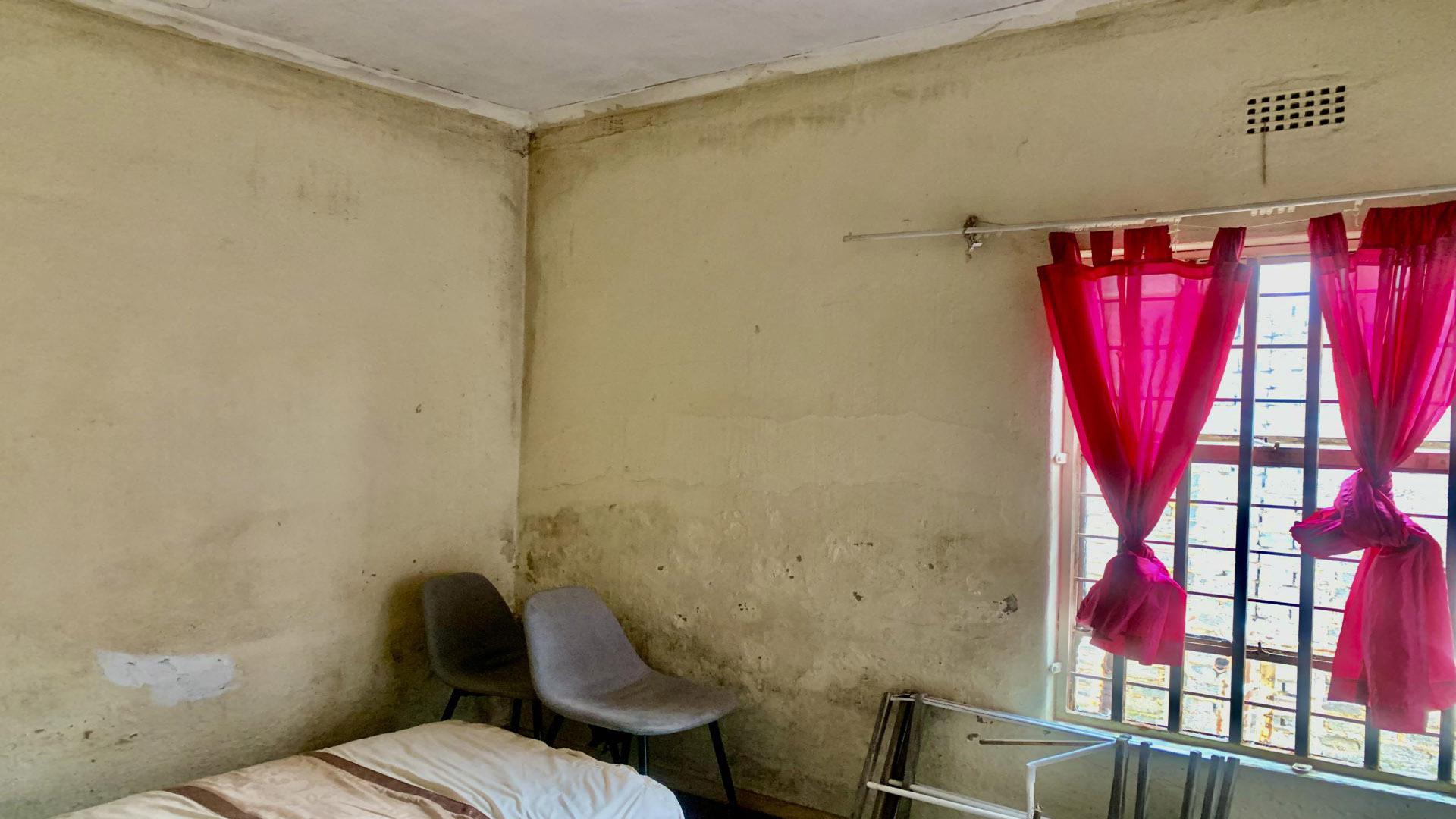 Bed Room 1 of property in Newlands - JHB