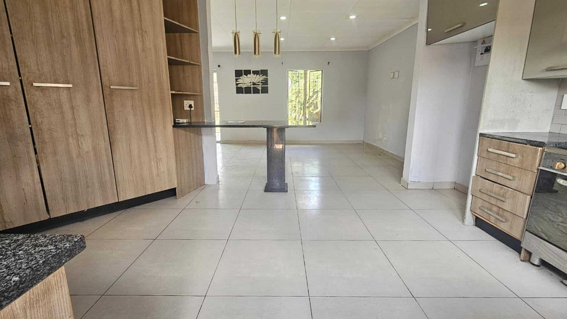 Kitchen of property in Parkhaven