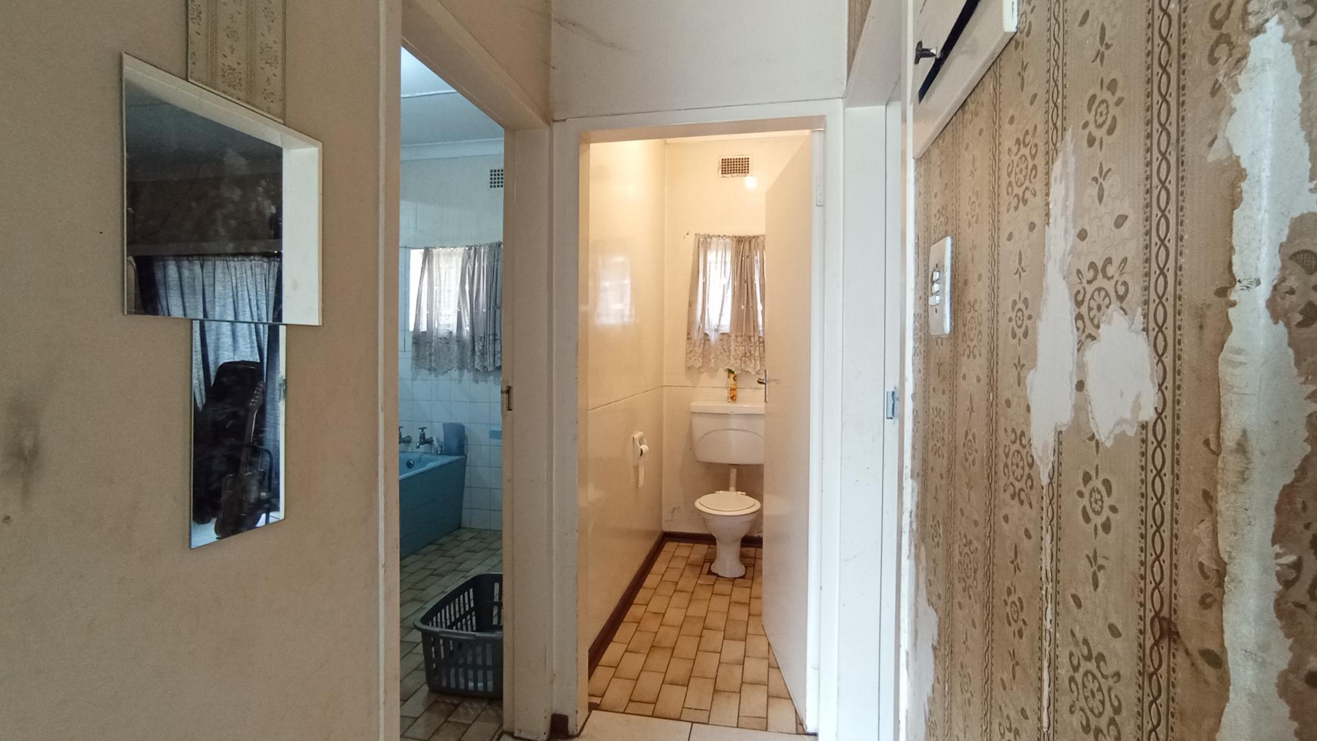 Spaces - 14 square meters of property in Meyerspark