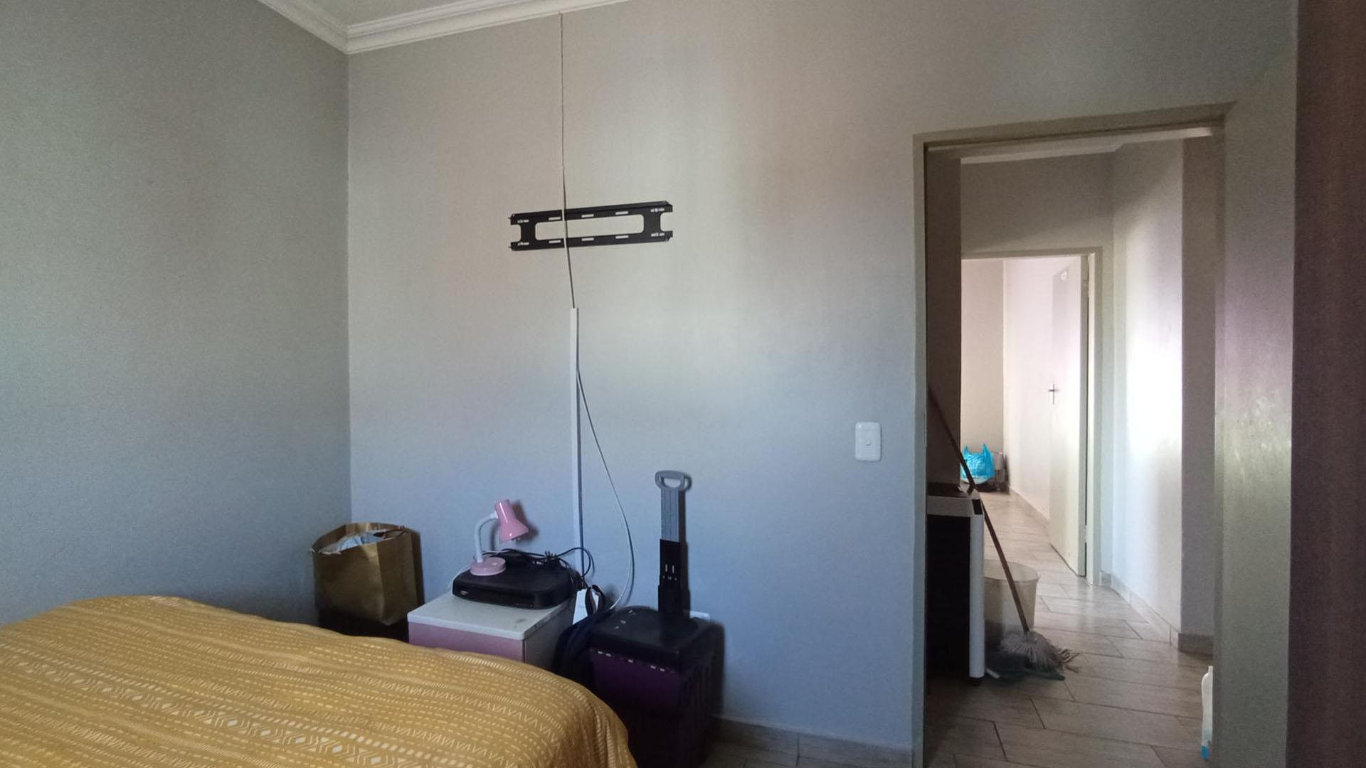 Bed Room 2 - 10 square meters of property in Doornpoort