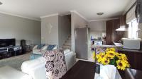 Lounges - 33 square meters of property in Doornpoort