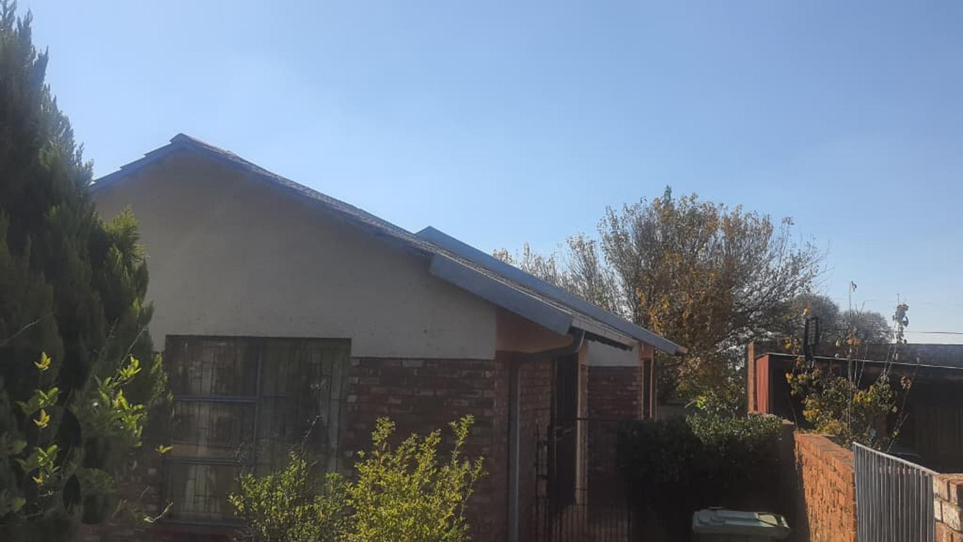 Front View of property in Potchefstroom