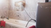 Bathroom 1 of property in Potchefstroom