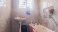 Bathroom 1 of property in Potchefstroom