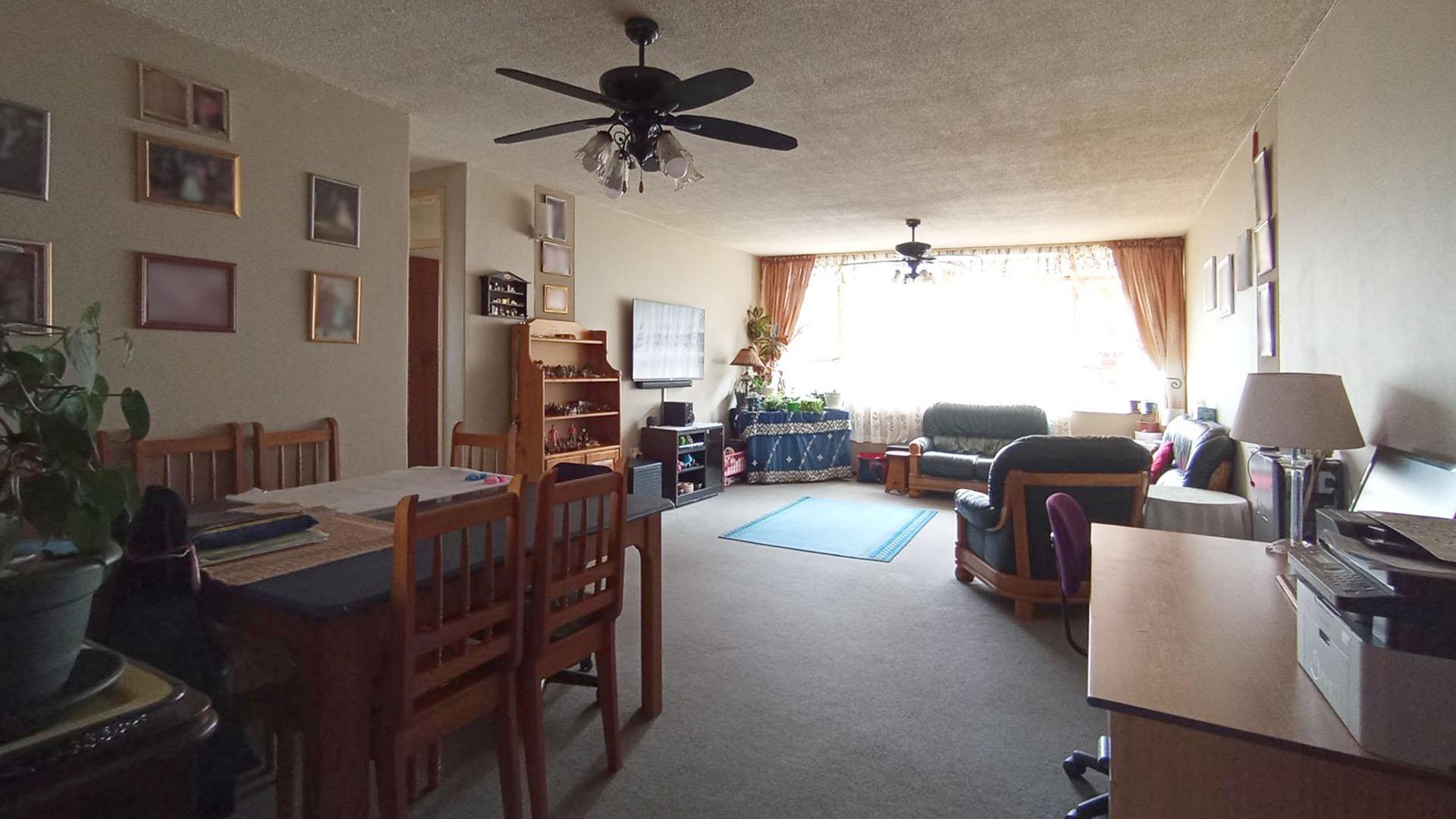 Dining Room - 9 square meters of property in Wonderboom