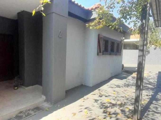 3 Bedroom House to Rent in Thatchfield - Property to rent - MR709283