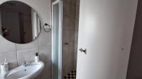 Main Bathroom - 4 square meters of property in Princess A.H.