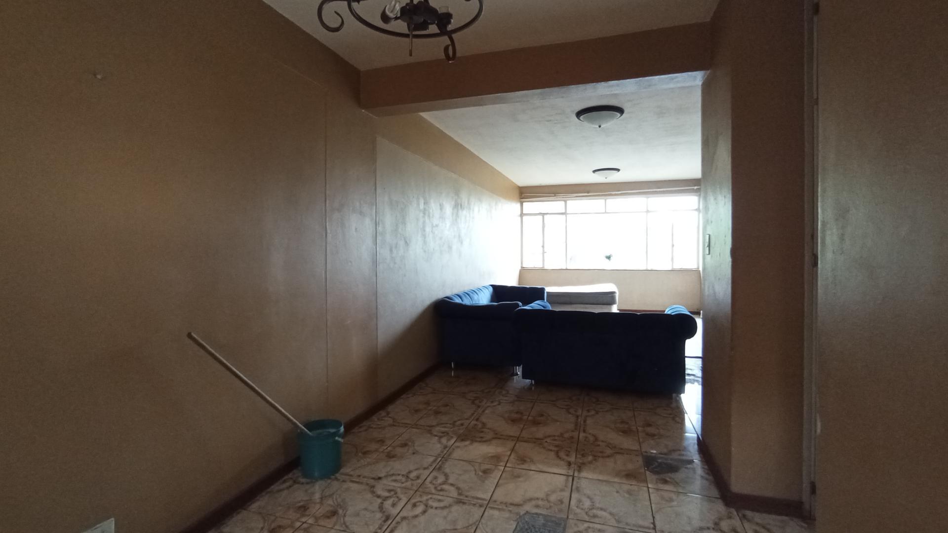 Spaces - 14 square meters of property in Arcadia