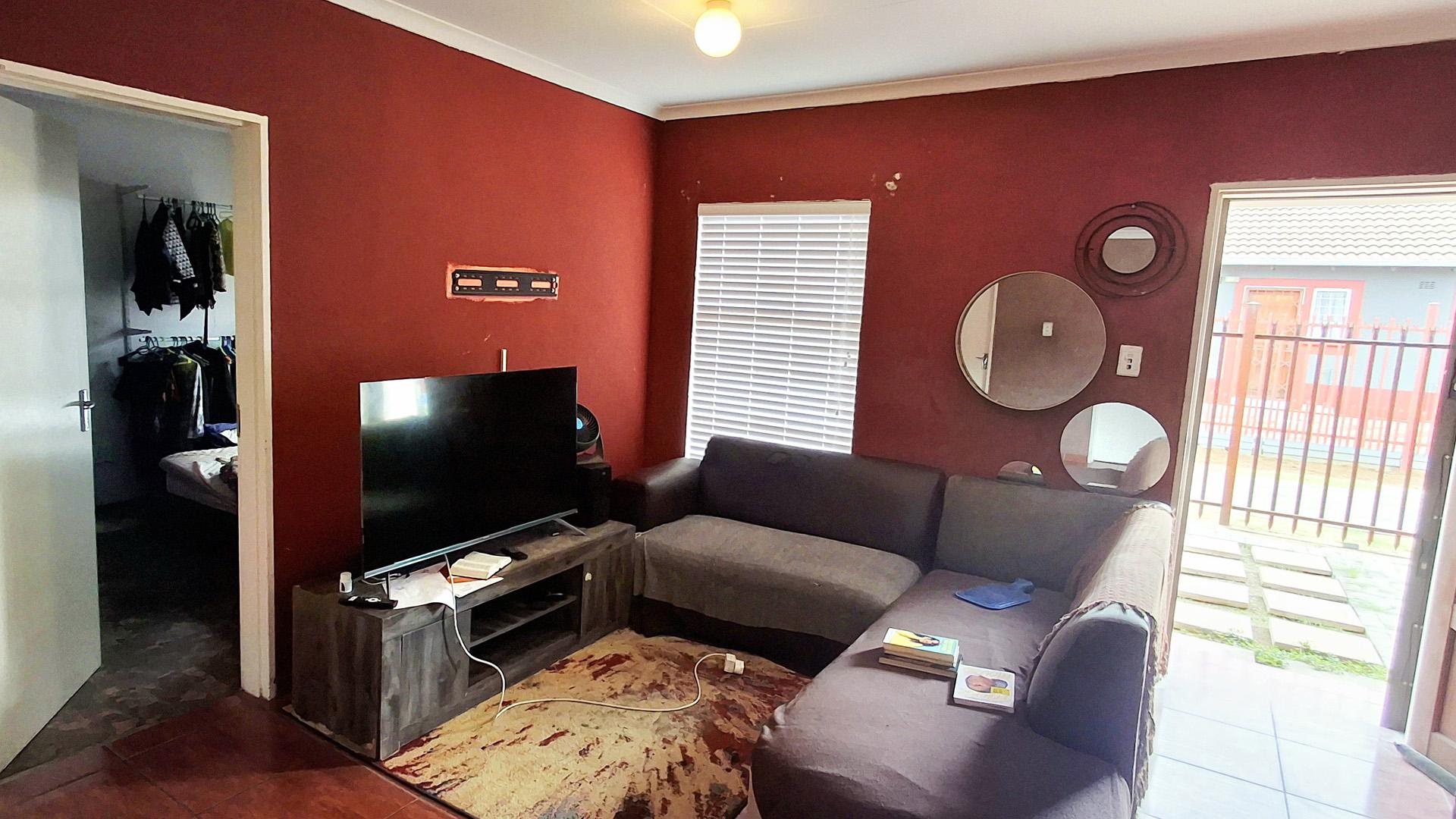 Lounges of property in Bloemfontein