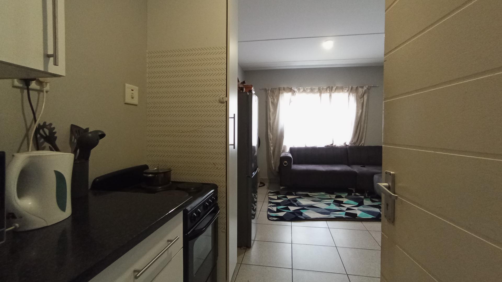 Kitchen - 4 square meters of property in Riverside View