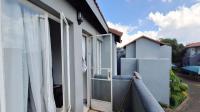 Balcony - 4 square meters of property in Northgate (JHB)