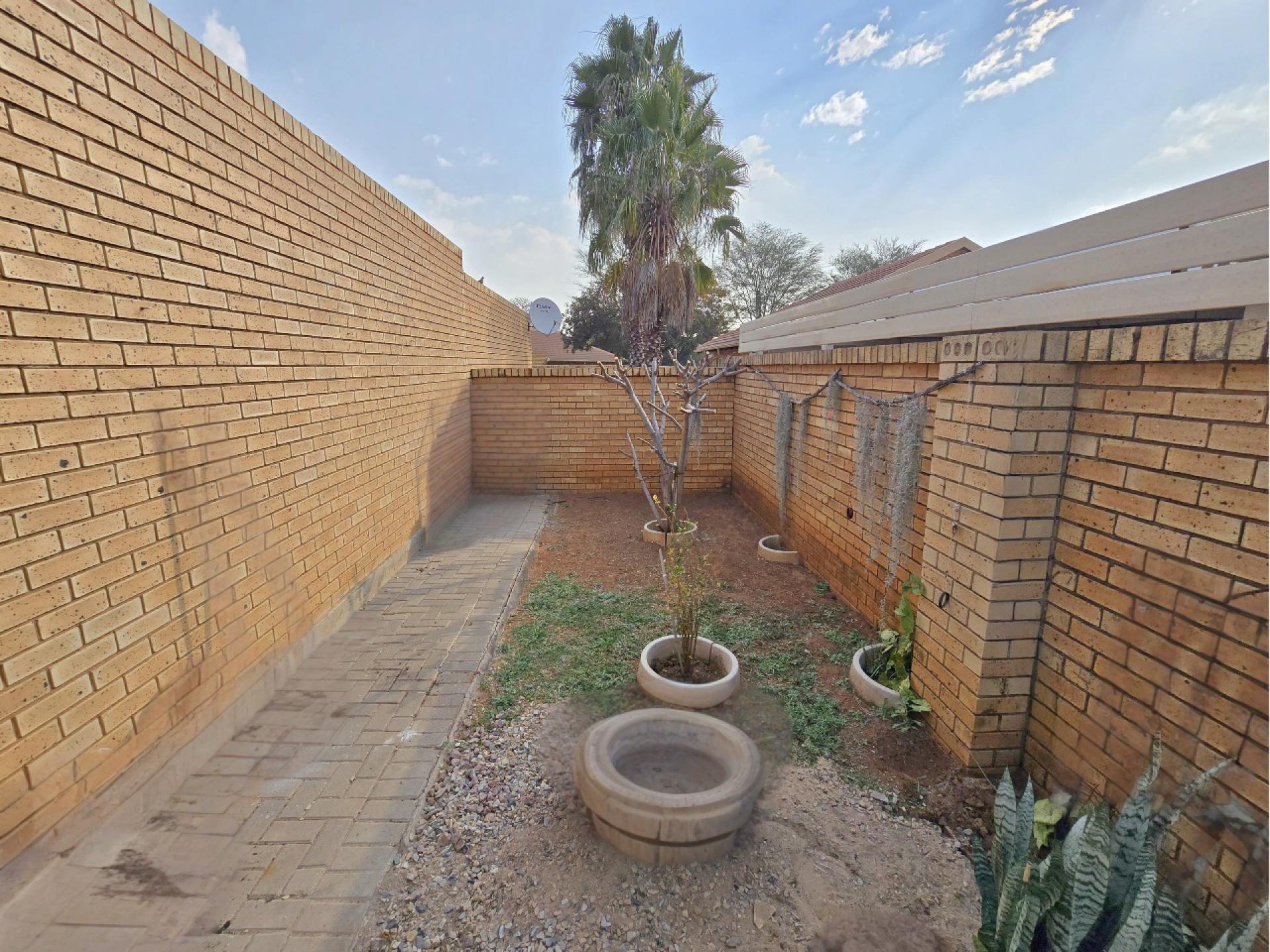  of property in Sinoville