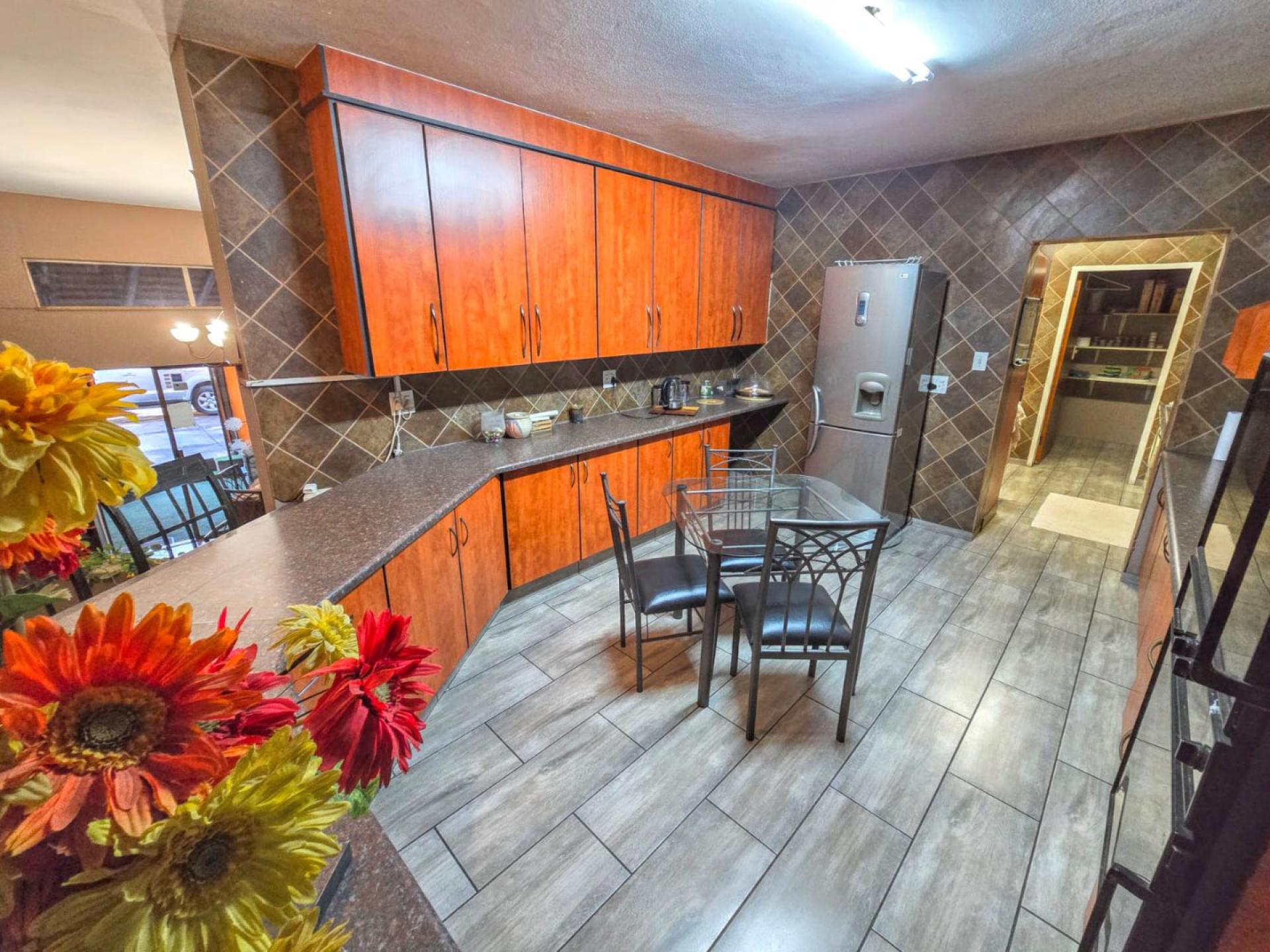  of property in Sinoville