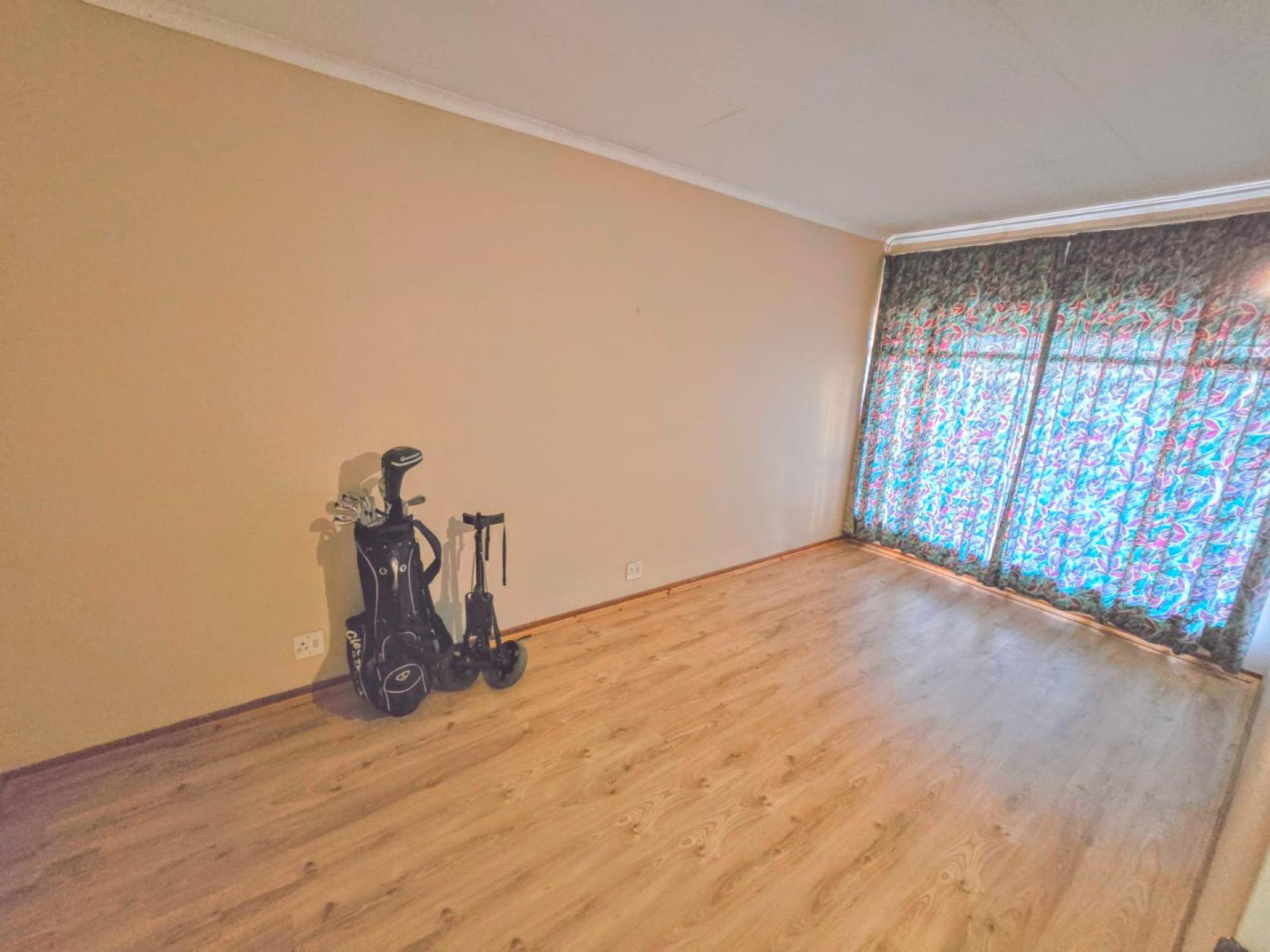  of property in Sinoville