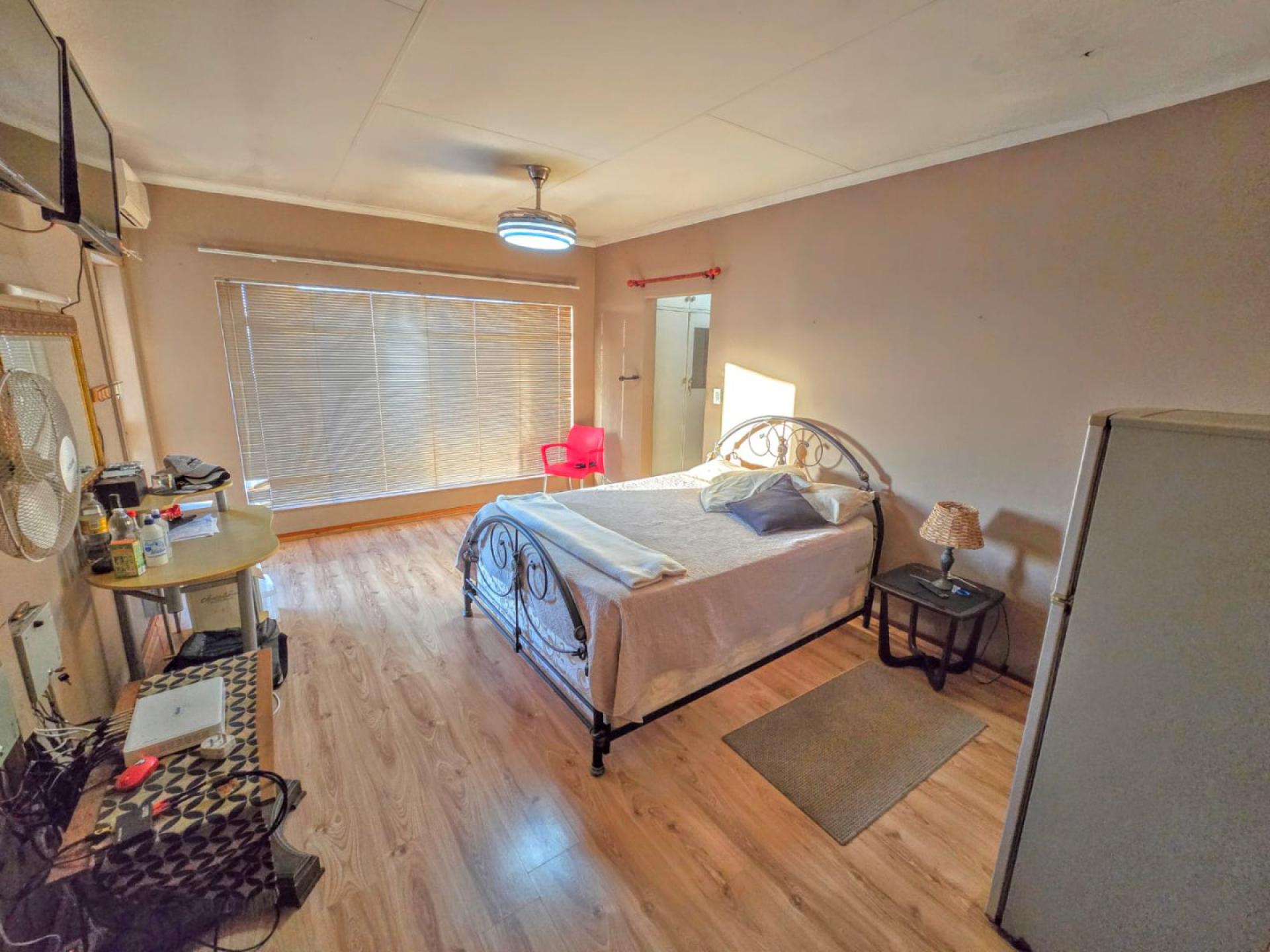  of property in Sinoville