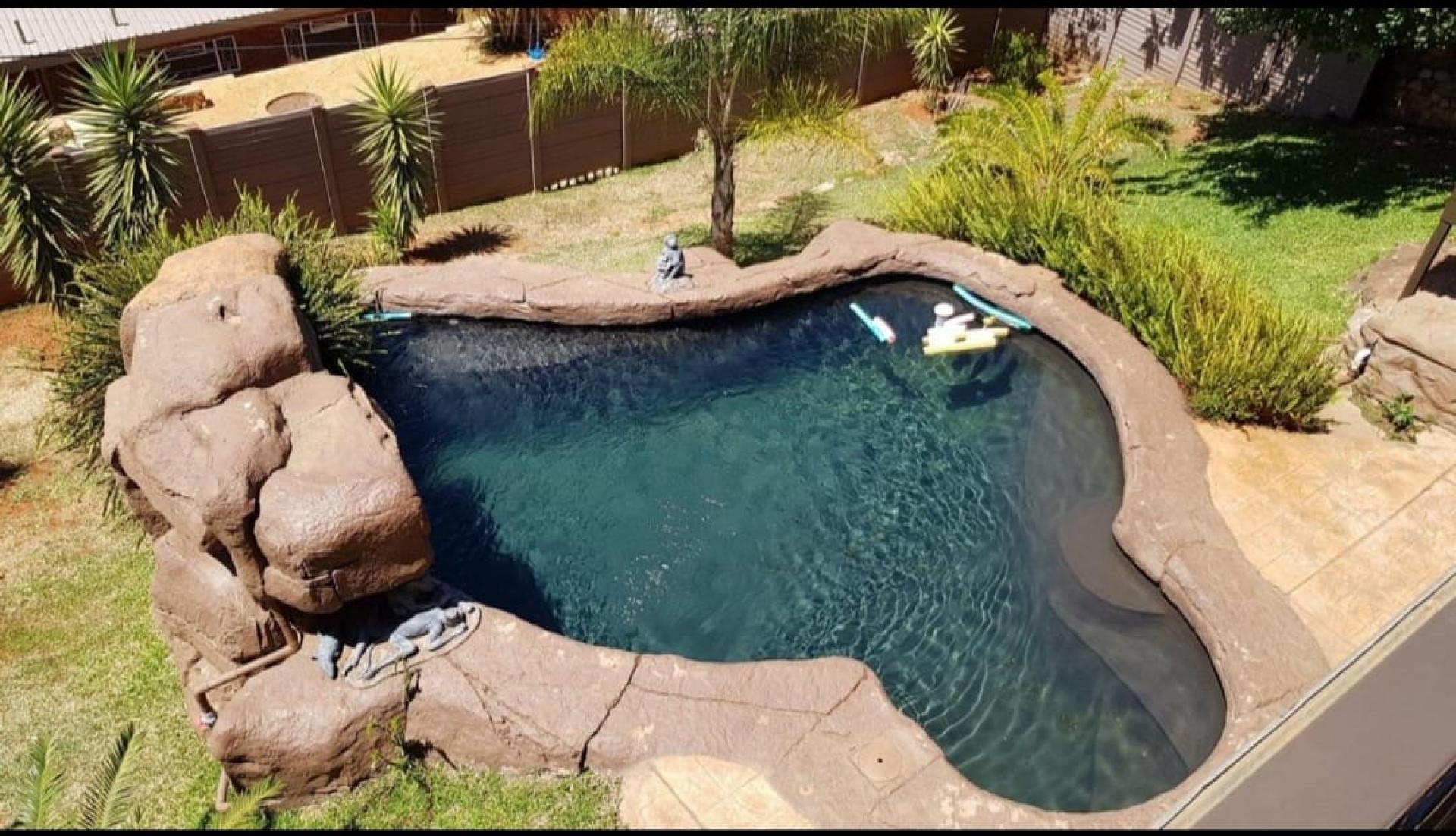  of property in Sinoville