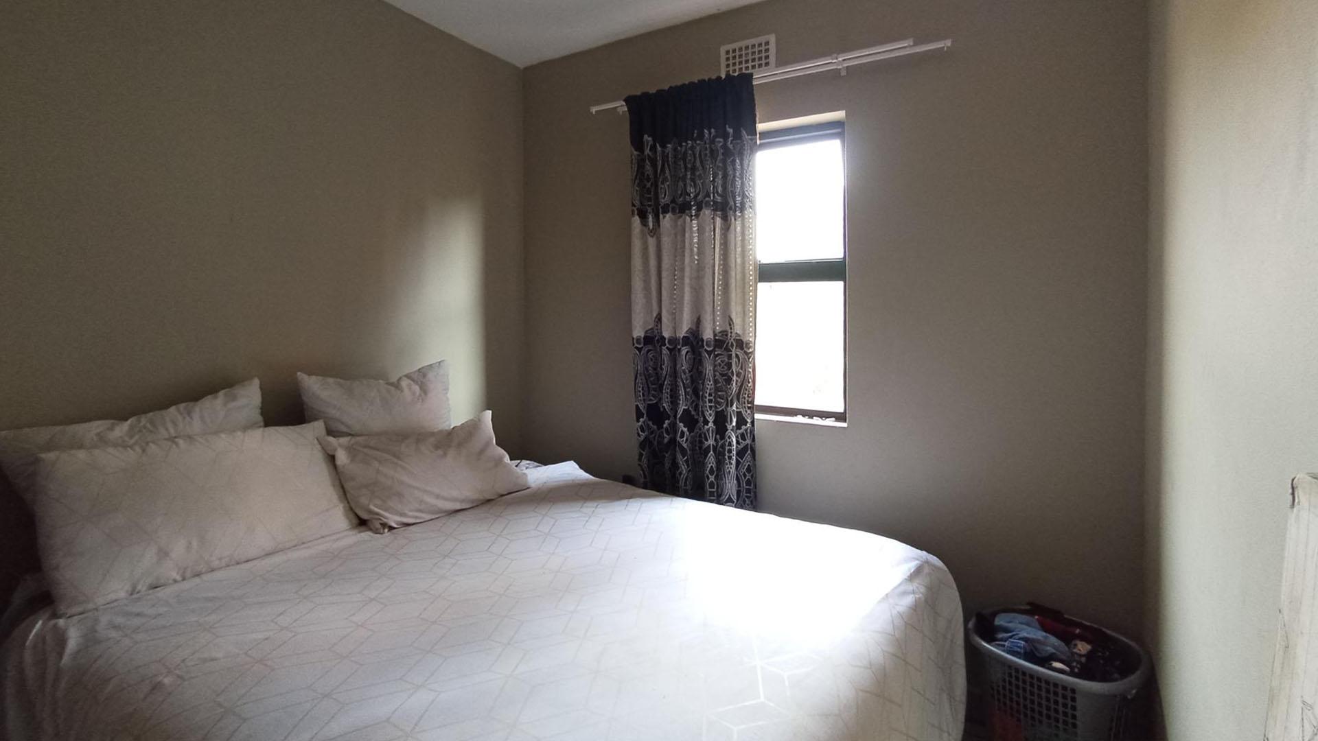 Bed Room 2 - 9 square meters of property in La Montagne