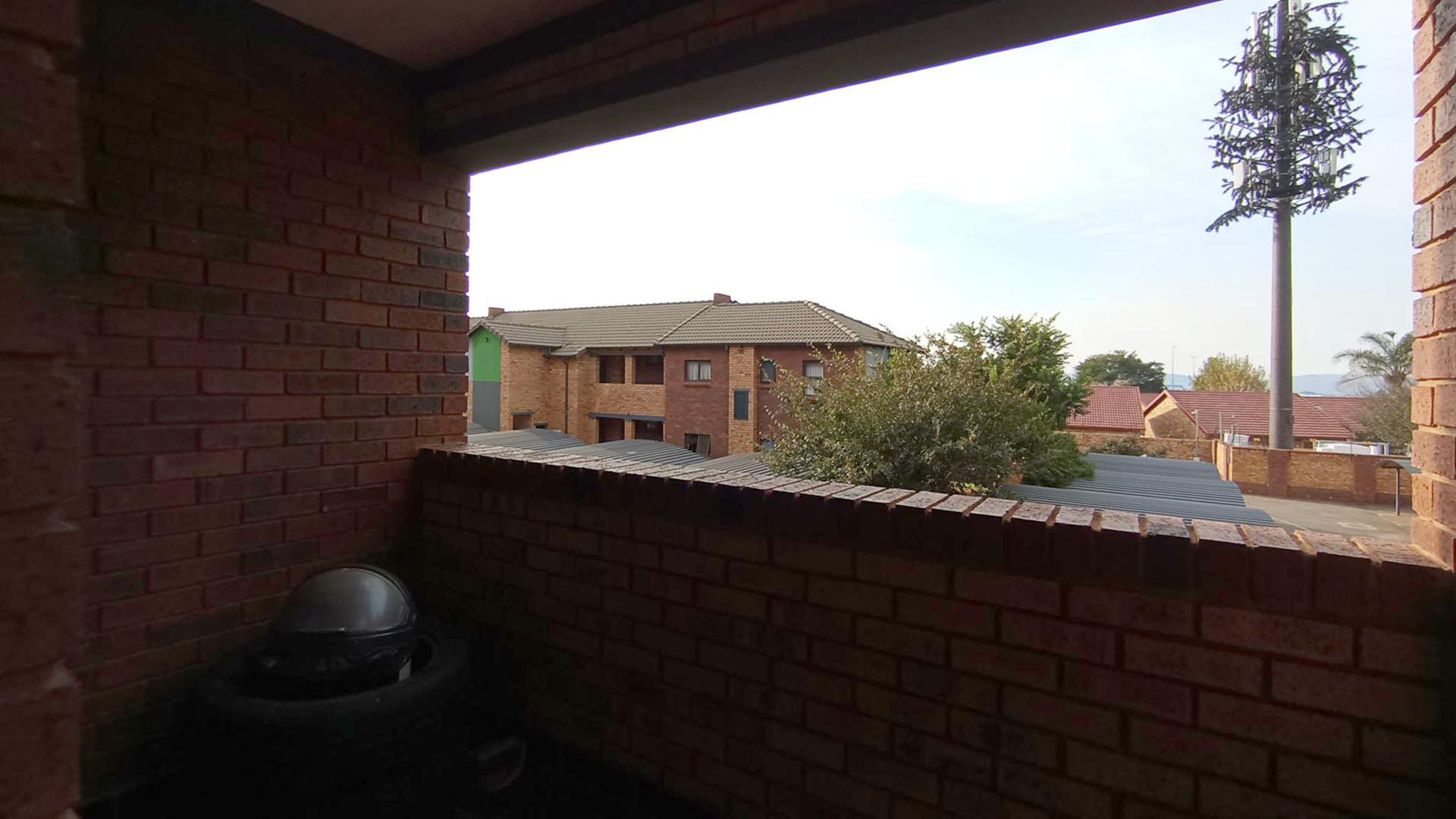 Balcony - 6 square meters of property in La Montagne