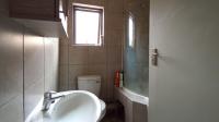 Bathroom 1 - 5 square meters of property in La Montagne